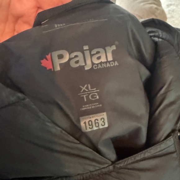 Pajar Women's Black Puffer Jacket - Picture 3 of 4